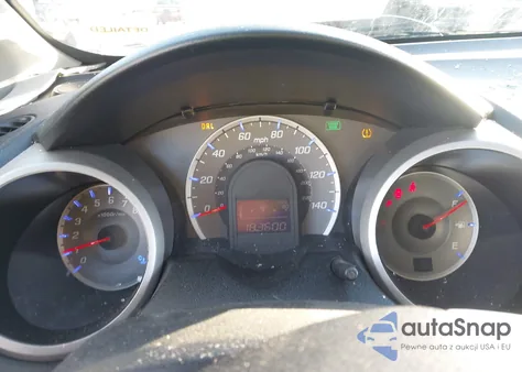 2011 Honda Fit Sport z USA, uszkodzony, nr VIN JHMGE8H54BC013980